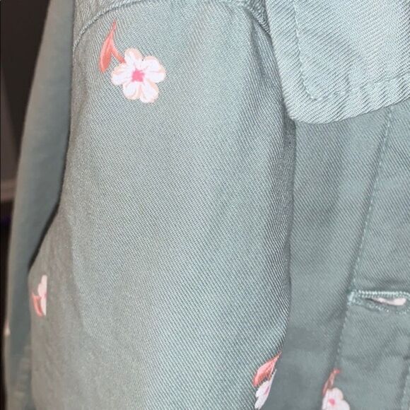 ✨ 2xHP✨OshKosh B'gosh® Pond Floral Jacket ✨ - Picture 4 of 6